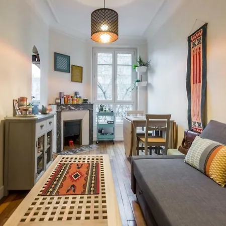Appartamento Typical Parisian Flat Near Belleville By Easybnb *